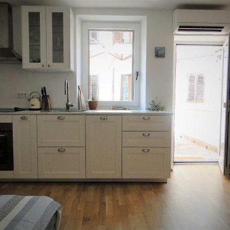 Apartma Na Terasi 이졸라 외부 사진